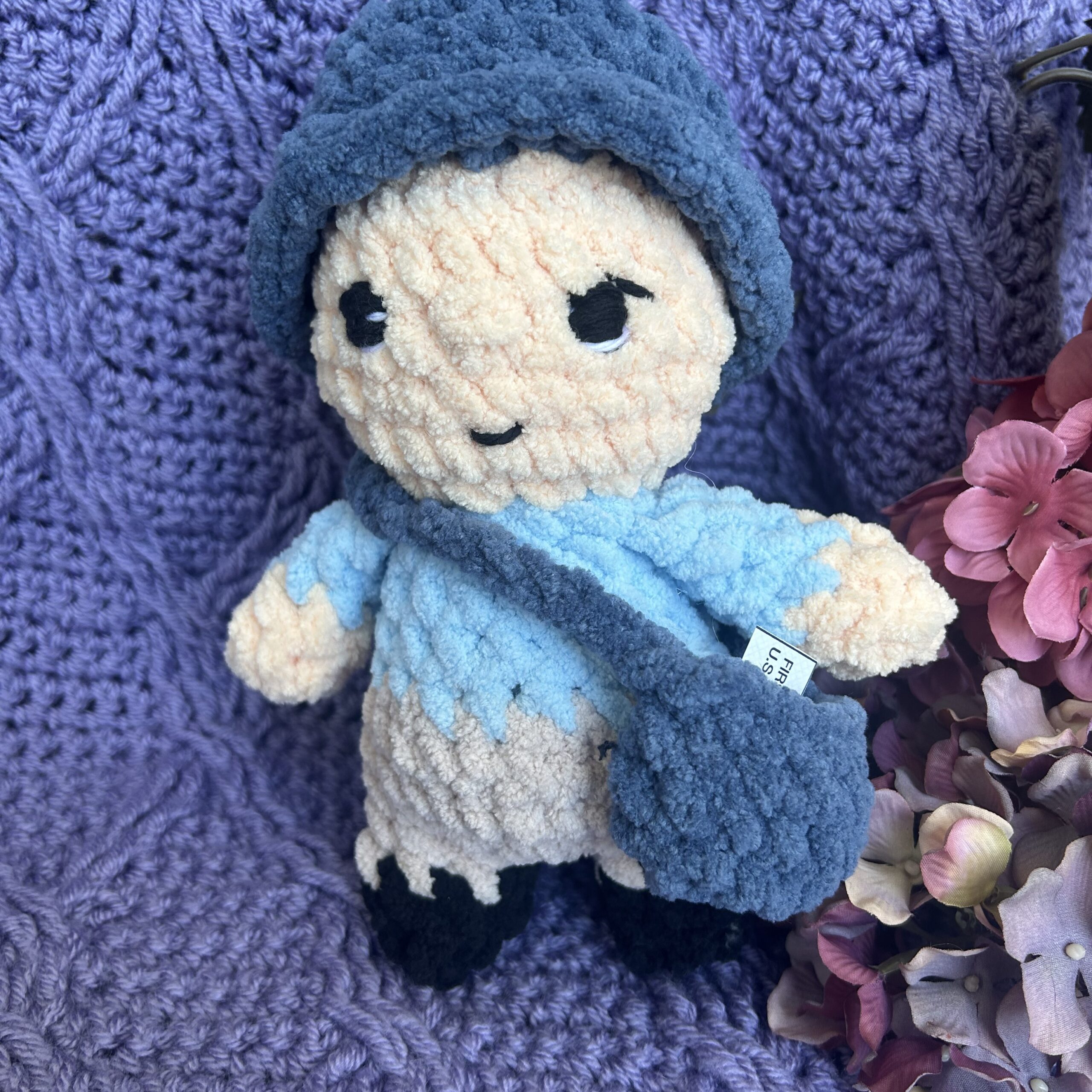 Itty Belly Men as mailman